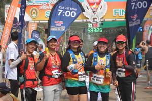 BIB: 700, 53325, 41473
                            <button type="button" onclick="openModal(8252606)" class="btn btn-primary btn-sm float-right btn-popup" data-toggle="modal" data-target=".modal-high-quality">
                        <i class="fas fa-shopping-cart"></i> Add to Cart
                    </button>
                                            <button type="button" onclick="isThisMe(8252606, true)" class="btn btn-success btn-sm float-right btn-popup btn-isme hidden" data-toggle="tooltip" data-placement="bottom" title="นี่คือรูปของคุณใช่ไหม คลิกที่นี่เพื่อเอาเข้าอัลบั้ม">
                        <i class="fas fa-plus"></i> Add to album
                    </button>
                    <button type="button" onclick="isThisMe(8252606, false)" class="btn btn-warning btn-sm float-right btn-popup btn-isnotme hidden">
                        <i class="fas fa-ban"></i> Remove from album
                    </button>